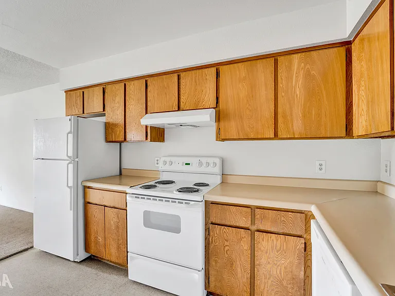 Verde Point Apartments — Photo 18