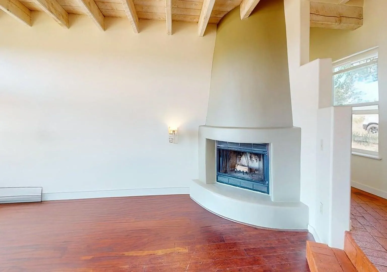 Charming 2-Bedroom Eldorado Home with Southwestern Warmth & Scenic Views — Photo 4