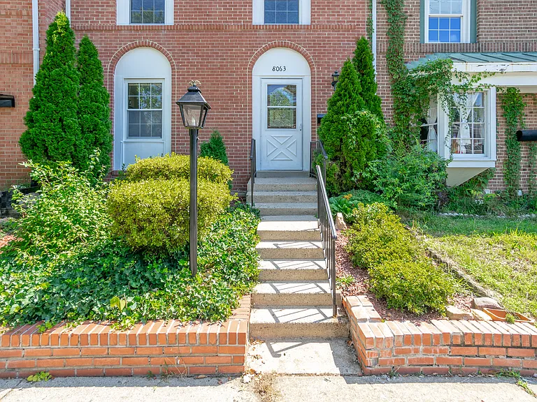8063 Saint Annes Ct #3 — Photo 6
