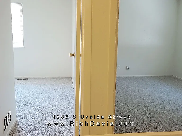 1286 S Uvalda St — Photo 5