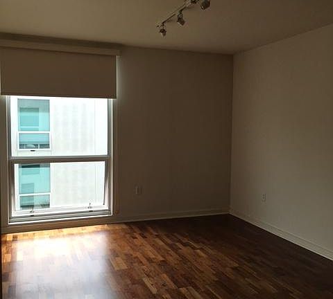 5th image of 555 4th St Unit 920