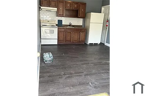 833 E Chelten Ave #4R Photo 1