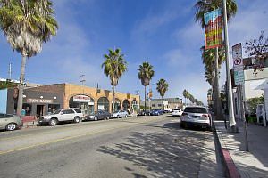4th image of 1144 Abbot Kinney Blvd