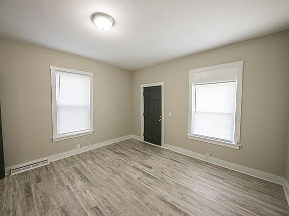 5th image of 3604 Idlewild Ave