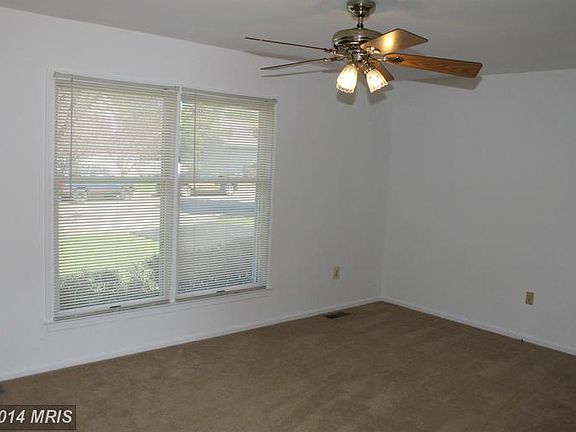 5th image of 11251 Meade Ct
