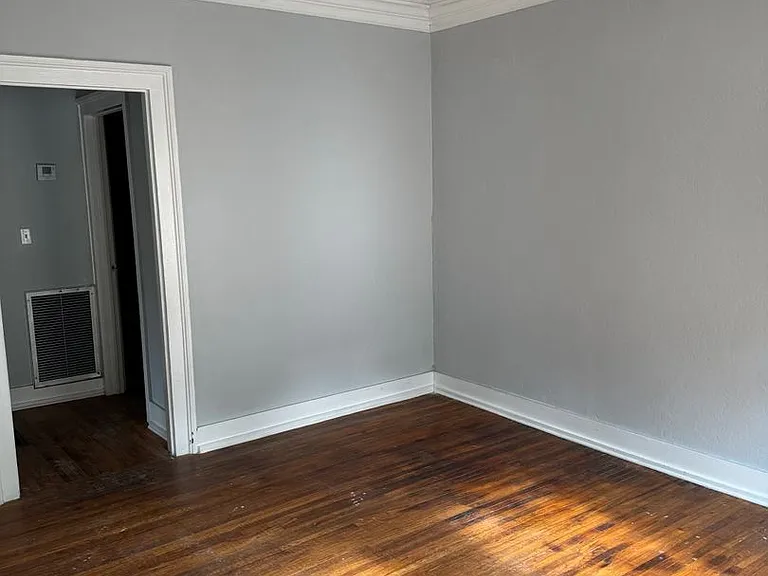 2218 Yancey Ave — Photo 16