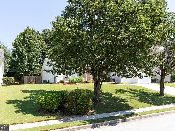 5th image of 2730 Matlin Way
