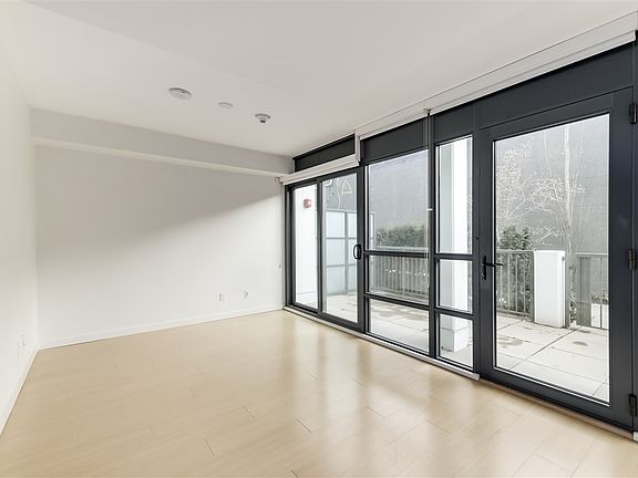 5th image of 2378 Alpha Ave #105