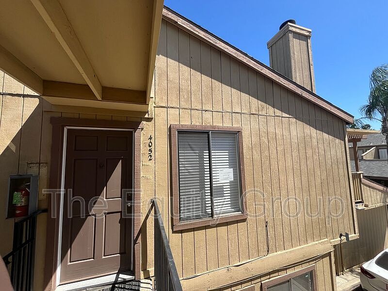 1st image of 4052 W Meadow Ave