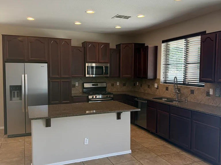 15485 W Montecito Ave — Photo 7