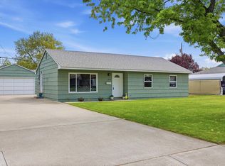 906 Chestnut Ave, Richland, WA 99352