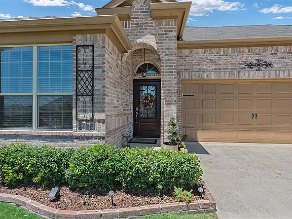 2nd image of 7526 Zinnia Ln