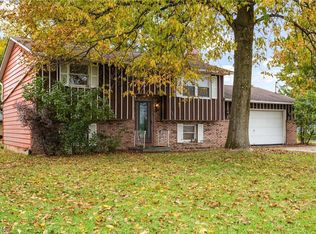 527 N Center St, Lagrange, OH 44050