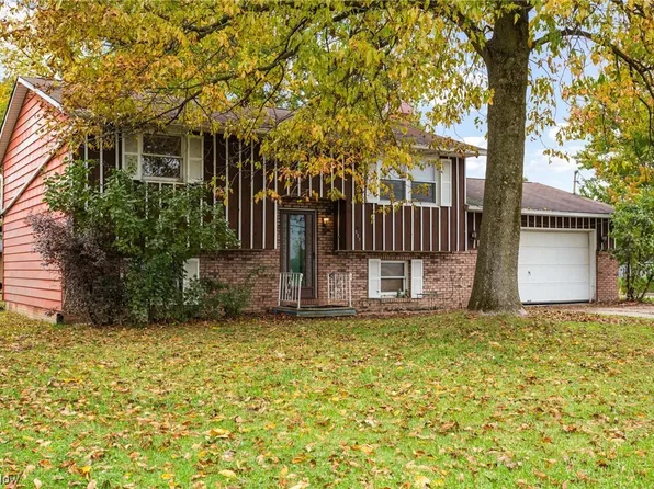 527 N Center St, Lagrange, OH 44050