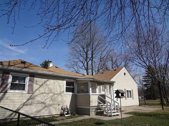 3rd image of 6215 E Raymond St