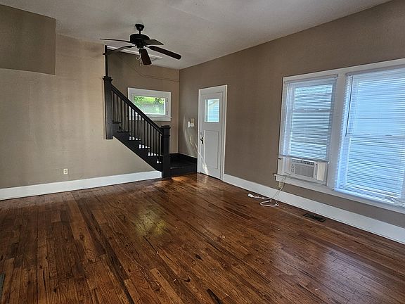 2nd image of 774 Garrison Ave