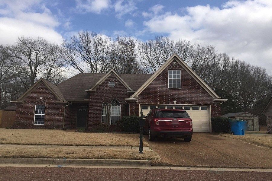 1st image of 5450 Hidden Meadows Dr