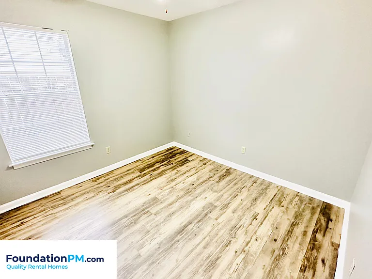 2663 Bay Pointe Cir W — Photo 12