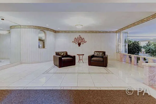 Sold by Benjamin Realty Since 1980 | media 4