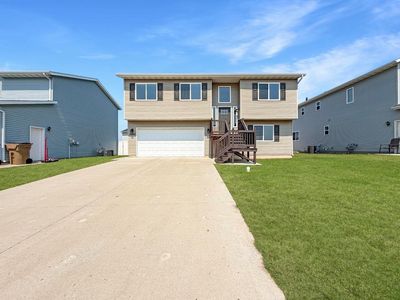 3420 20th Ave NW, Minot, ND, 58703