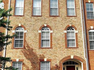 129 Fortnightly Blvd, Herndon, VA 20170