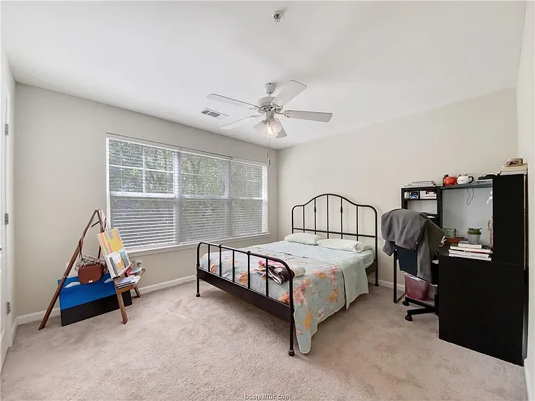 1725 Harvey Mitchell Pkwy S #1824 — Photo 8