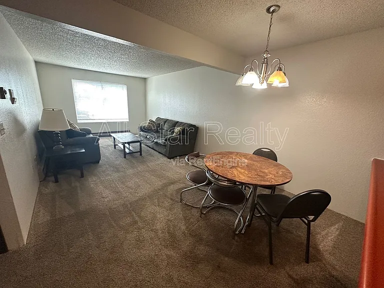 Norseman Apartments — Photo 12