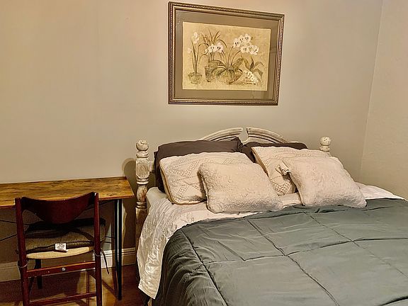 3rd image of 14534 Adelfa Dr