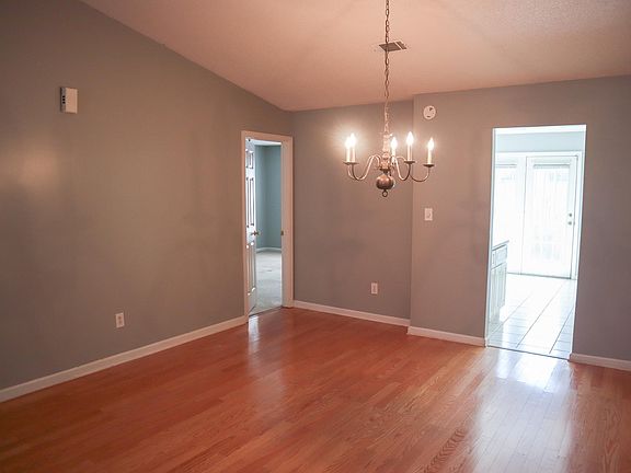 5th image of 2040 Emerald Bay Dr #2040