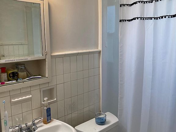 5th image of 1330 Meier Ave APT 3
