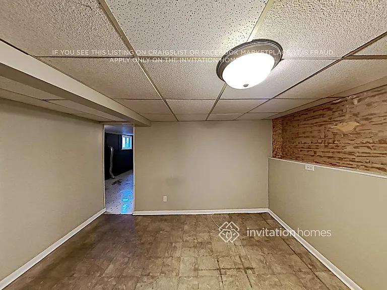 4623 N Kilbourn Ave — Photo 6