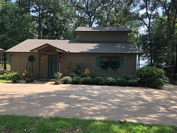 2nd image of 574 Charlya Dr