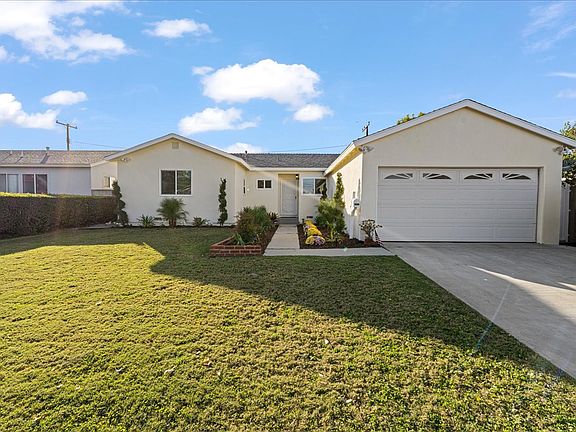 2nd image of 8331 Hickory Dr