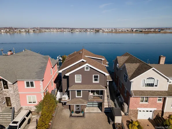 3433 Bay Front Place, Baldwin, NY 11510