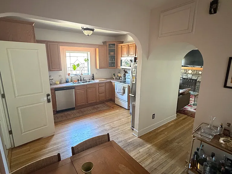 2100 N 25th St — Photo 10