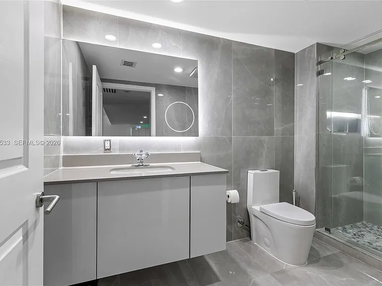 1600 NE 1st Ave #1418 — Photo 7