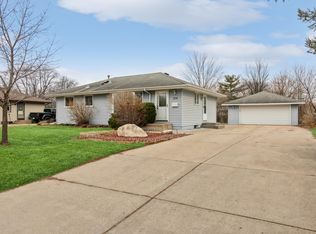 6218 Regent Ave N, Brooklyn Center, MN 55429