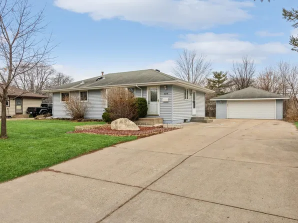 6218 Regent Ave N, Brooklyn Center, MN 55429