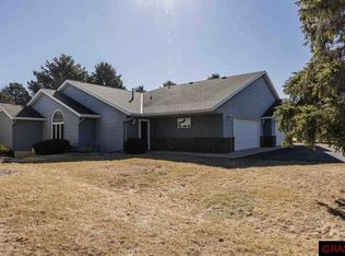 233 Heather Ln, Mankato, MN 56001