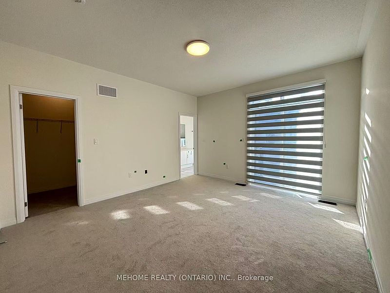 Richmond Hill Townhouse for rent - 4 Bedrooms — photo 11