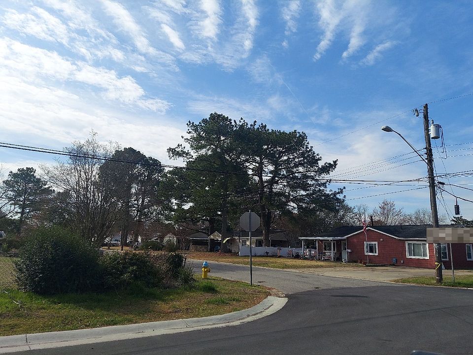 2nd image of 841 Crepe Myrtle Ln