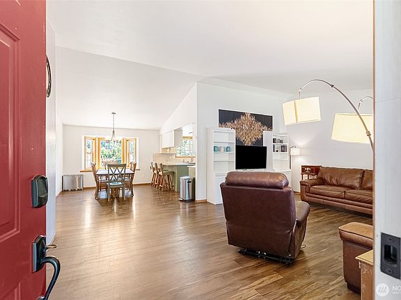 4th image of 2525 Silves Court