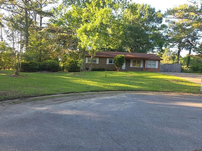 4685 Pinedale Dr — Photo 10
