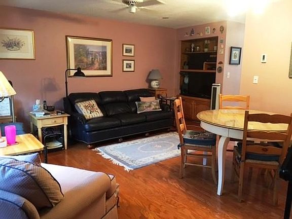 4th image of 11 Railroad Ave APT 13
