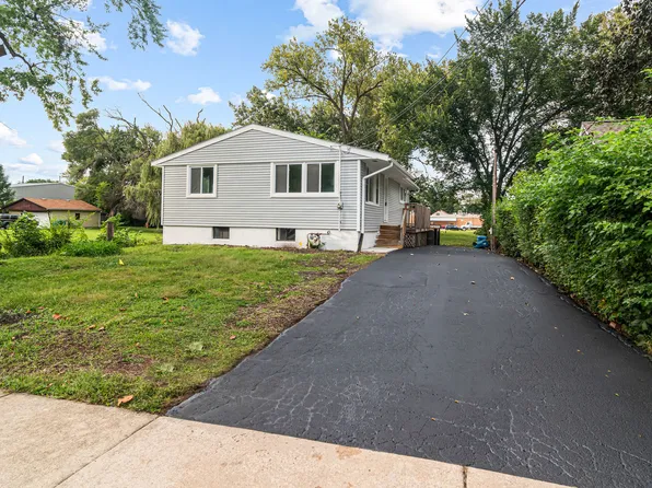 1428 Superior St, Aurora, IL 60505