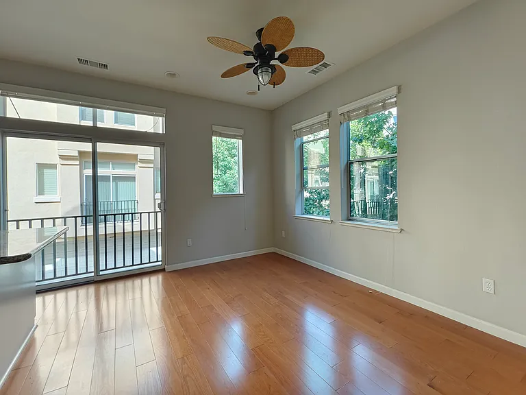 171 Bel Air Ct — Photo 11