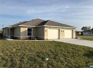 537 SE 8th St, Cape Coral, FL 33990