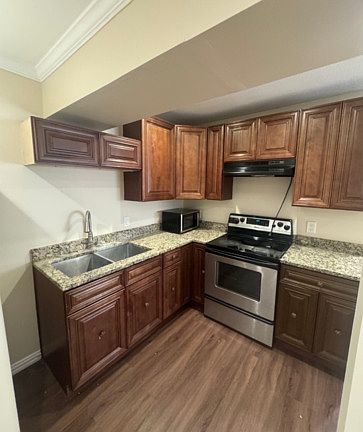 3rd image of 219 W Silver Sands Dr APT 1