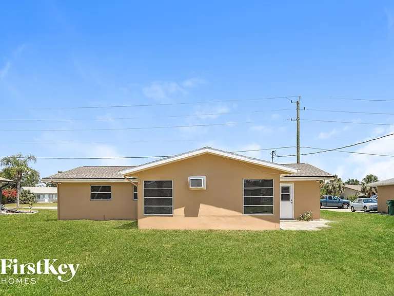 19061 Cochran Blvd — Photo 15