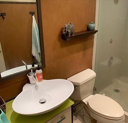 5th image of 7911 Southgate Blvd #12B